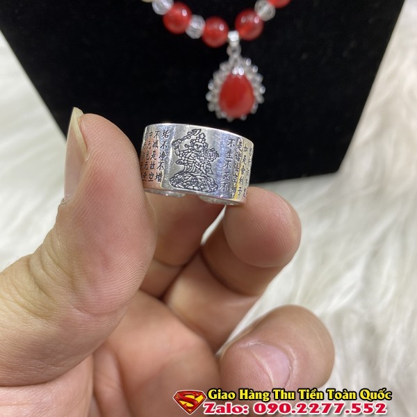 Nhẫn Phong Thủy Hợp Tuổi Mão - Phật Bản Mệnh Tuổi Mão